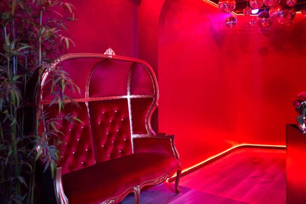Images Scarlet Lounge & Kitchen