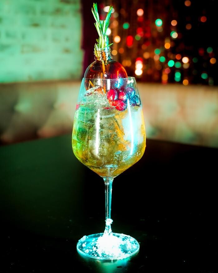 Images Scarlet Lounge & Kitchen