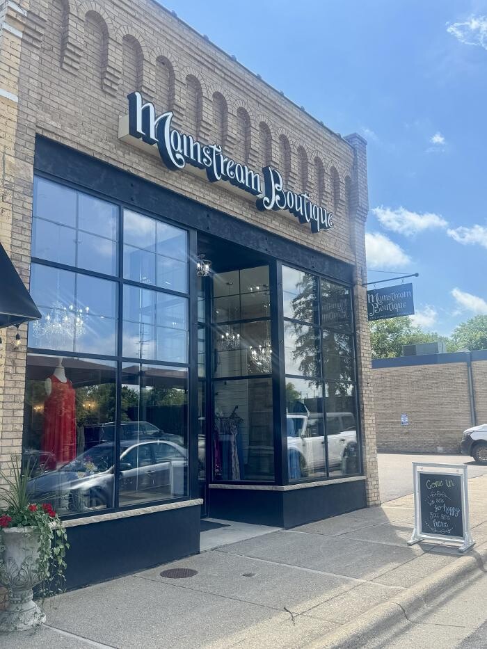 Images Mainstream Boutique Delano