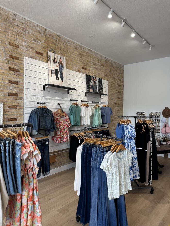 Images Mainstream Boutique Delano