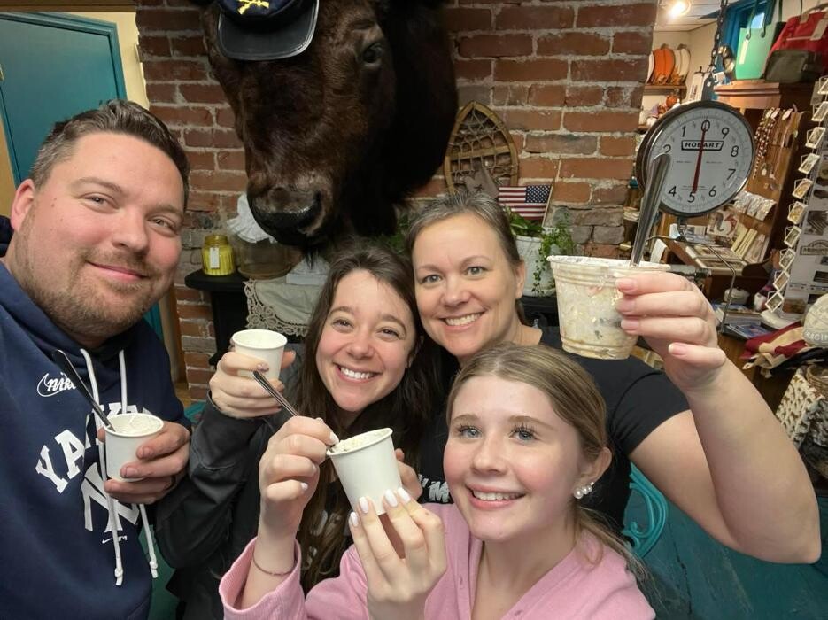 Images LeeBell's Mercantile