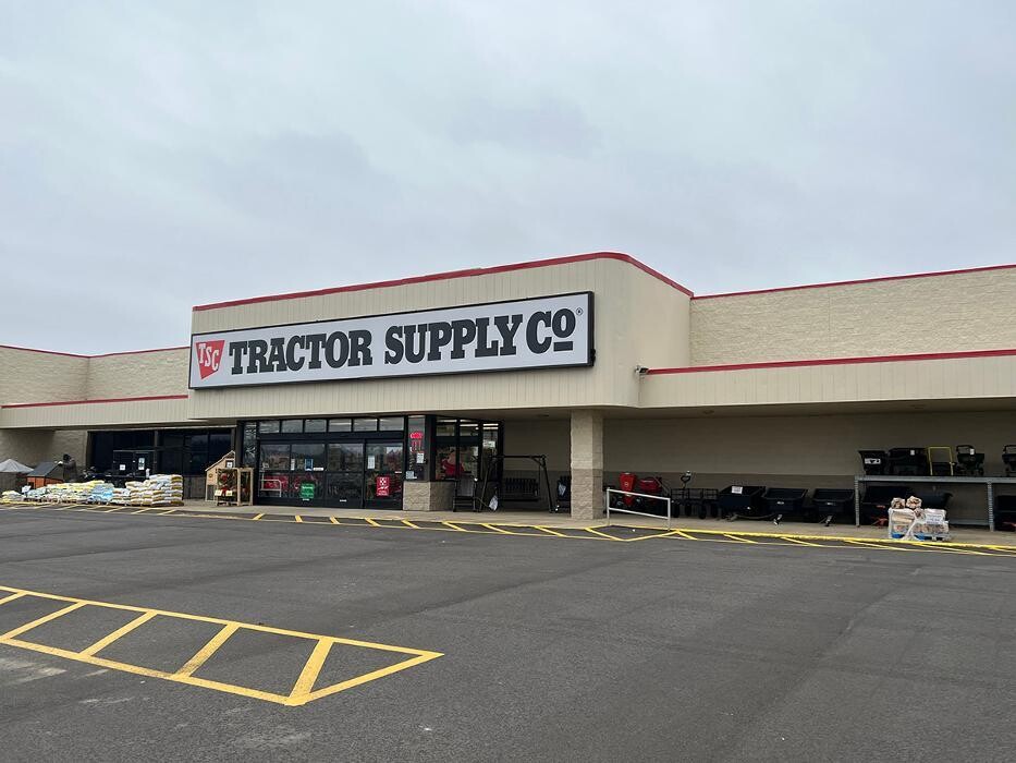 Images Tractor Supply Co.