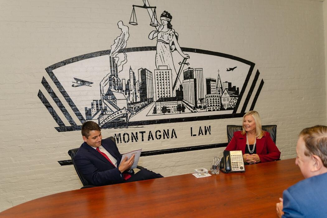 Images Montagna Law