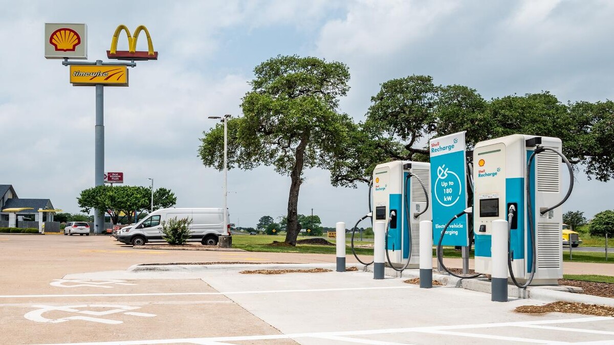 Images Shell Recharge Charging Station