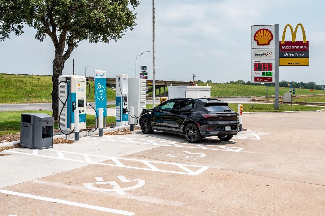 Images Shell Recharge Charging Station