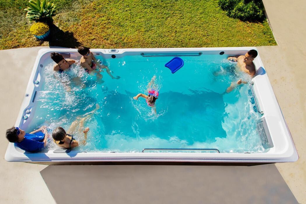 Images Blue Lagoon Pool & Spa