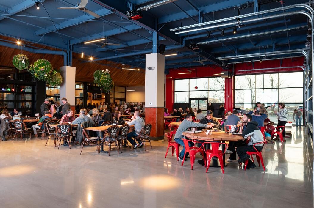 Images Elicit Brewing Co - Fairfield