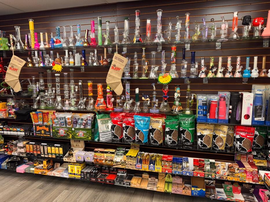 Images GOTHAM TOBACCO AND VAPE