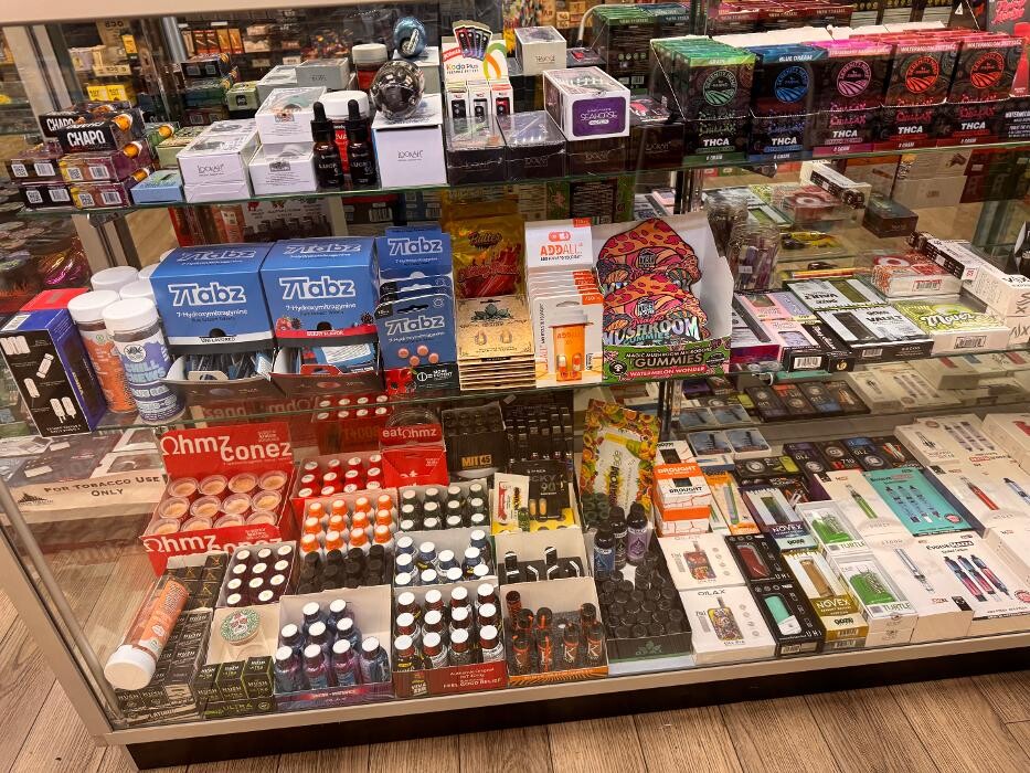 Images GOTHAM TOBACCO AND VAPE