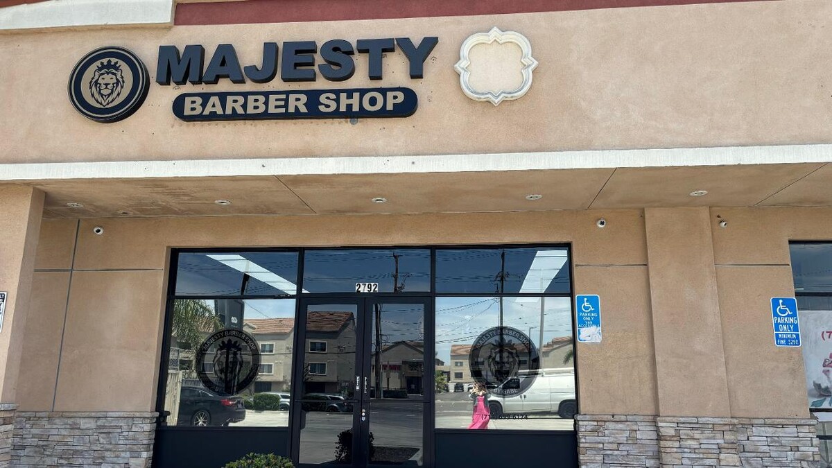 Images Majesty Barbershop