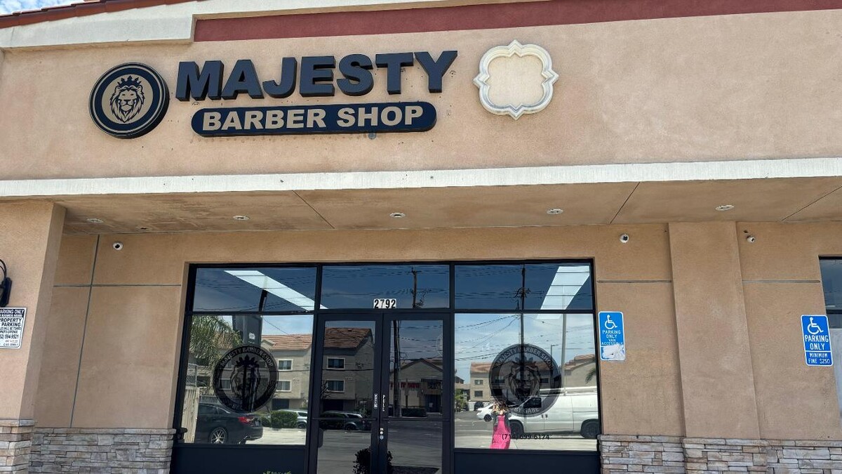 Images Majesty Barbershop