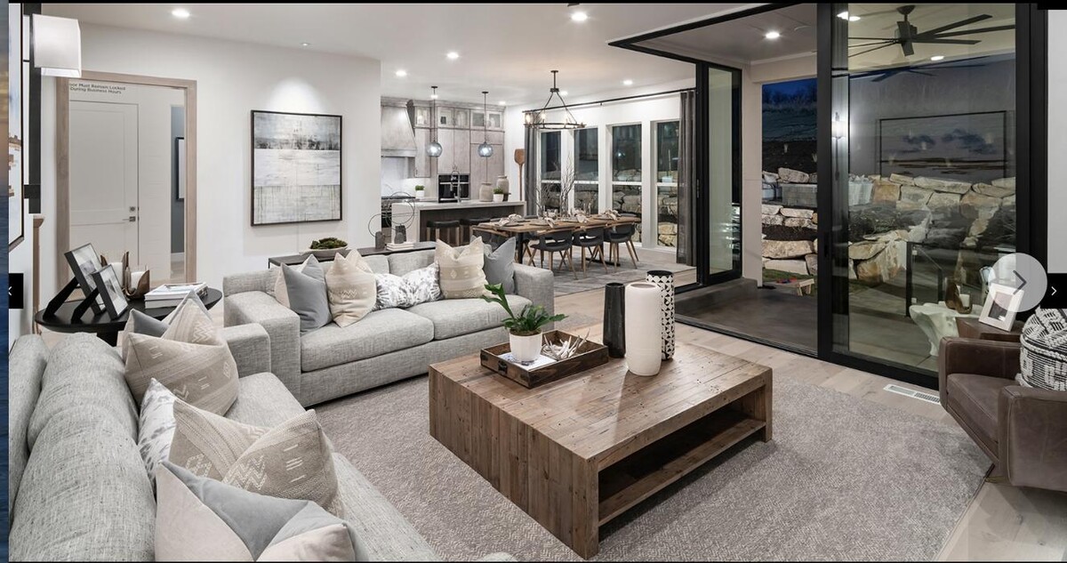 Images UVO Real Estate Group