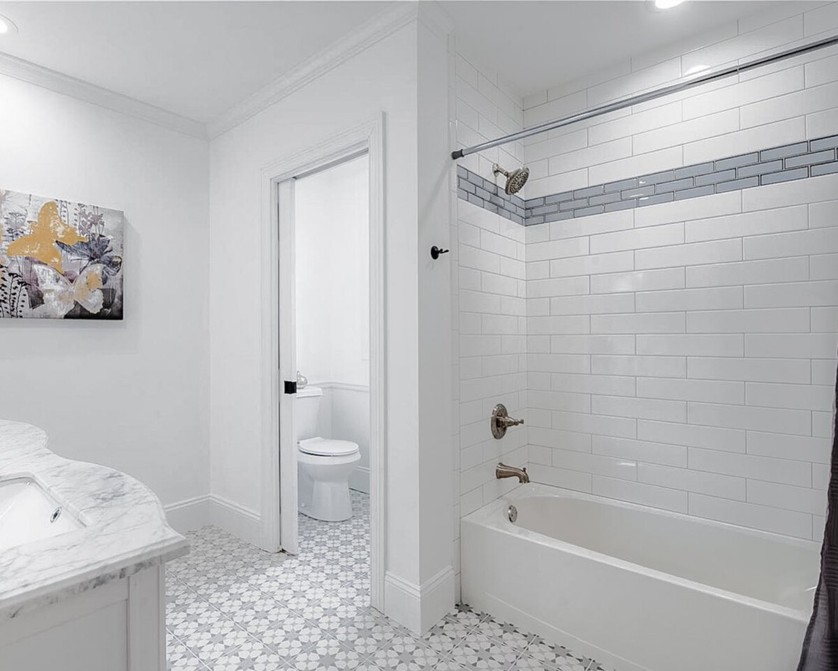 Images Iconic Kitchen & Bath