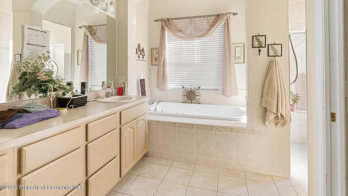 Images Aliviya Rose Manor, Assisted Living Facility
