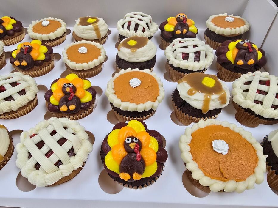 Images Top Tier Cake Shoppe