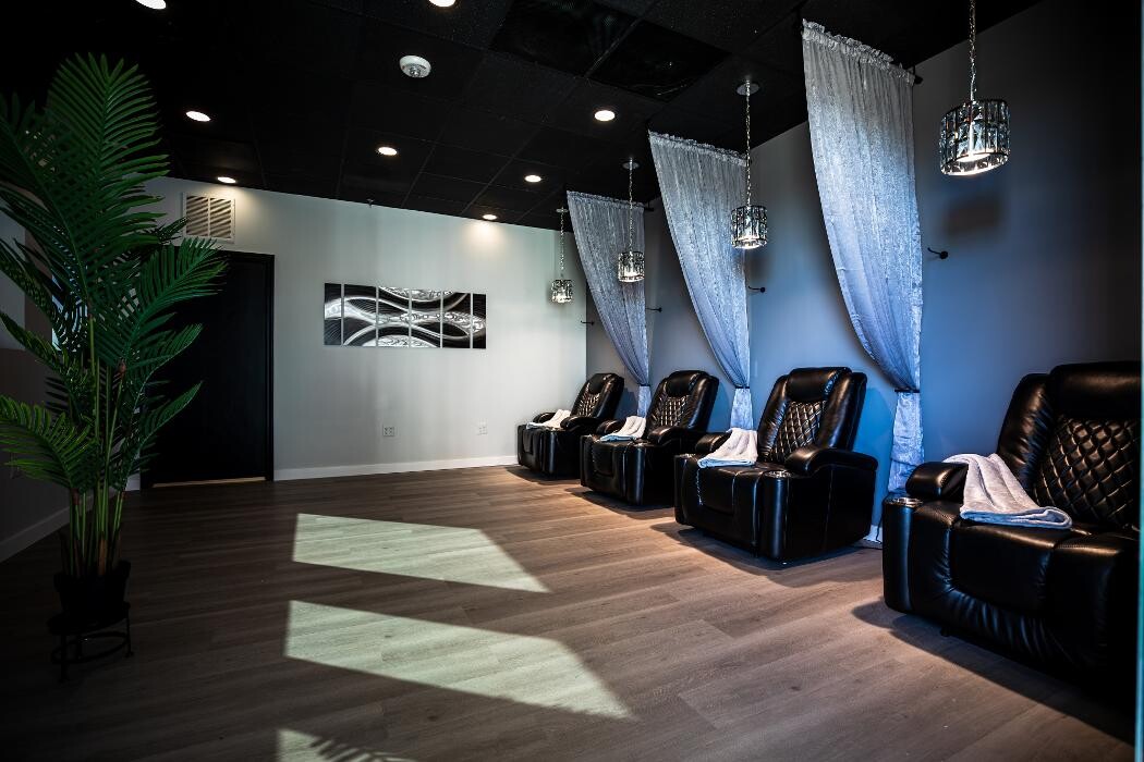 Images Essentials Day & Med Spa