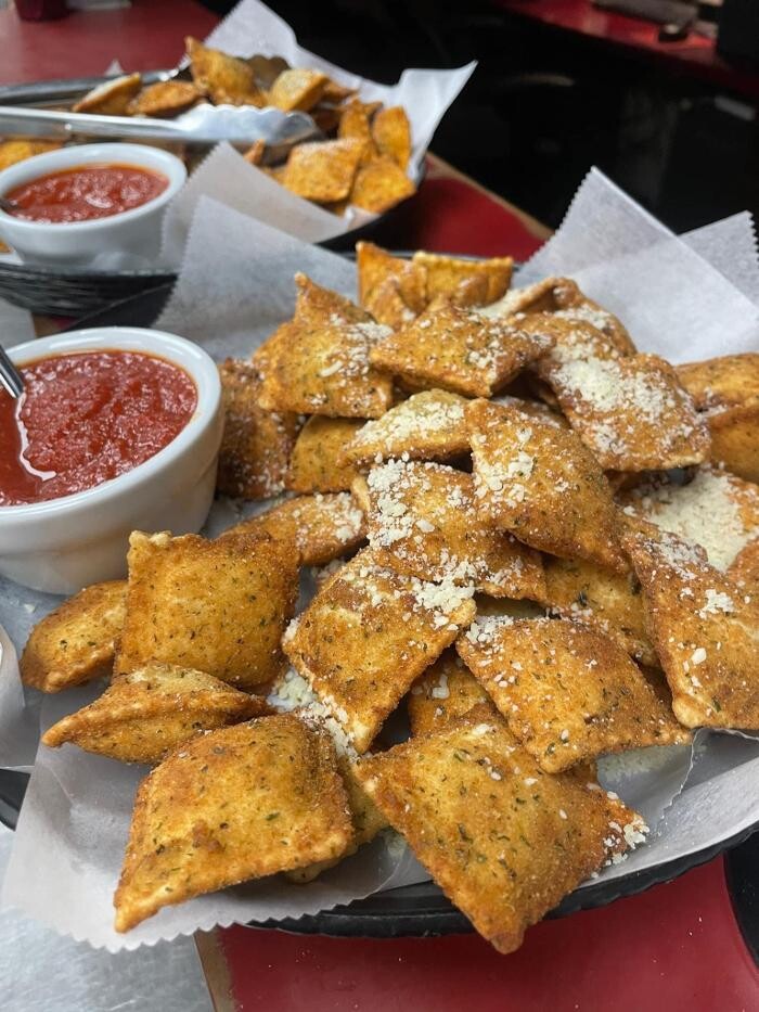 Images Hotshots Sports Bar and Grill