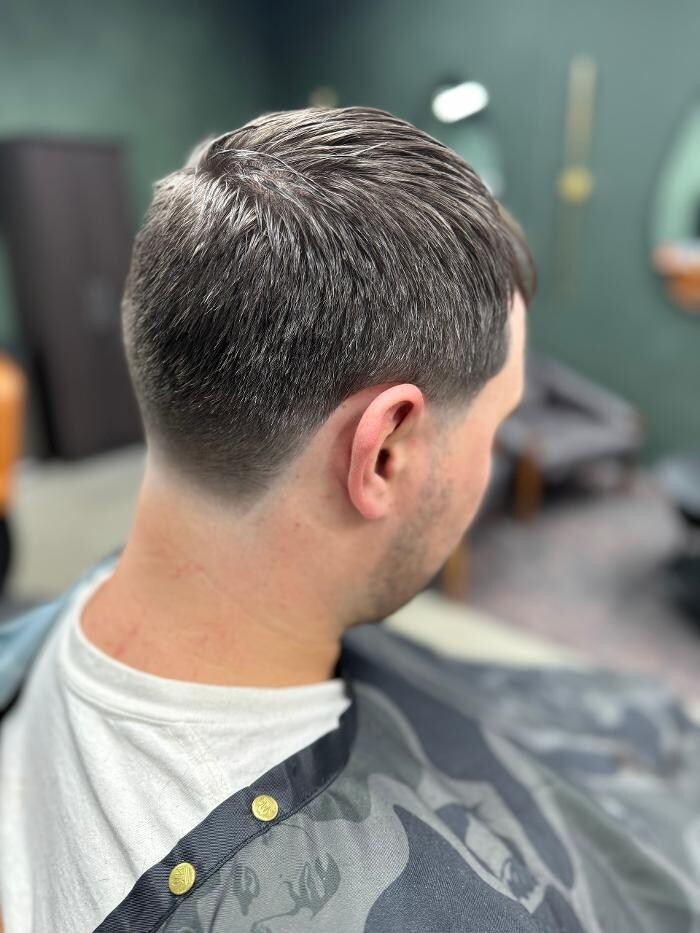 Images Snow Leopard Barbershop - Denver