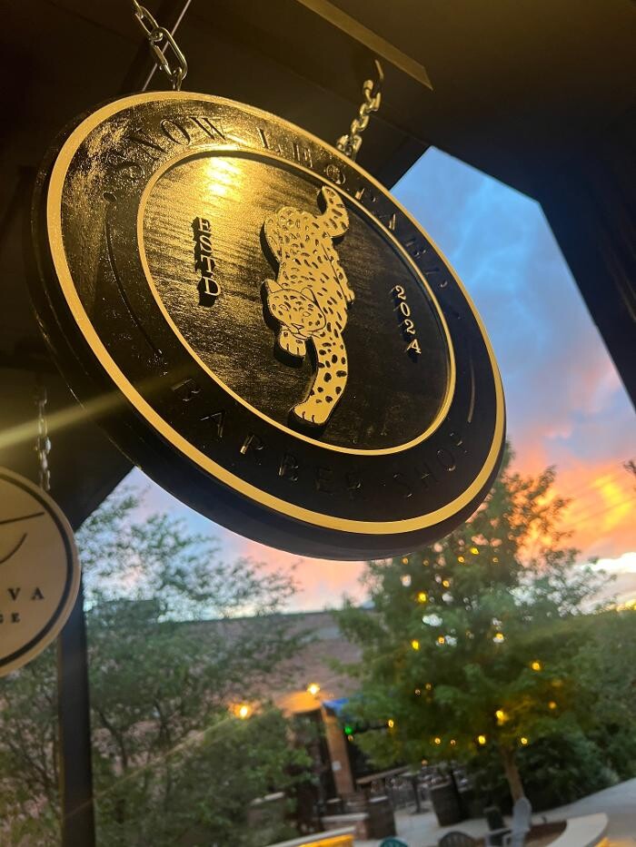 Images Snow Leopard Barbershop - Denver