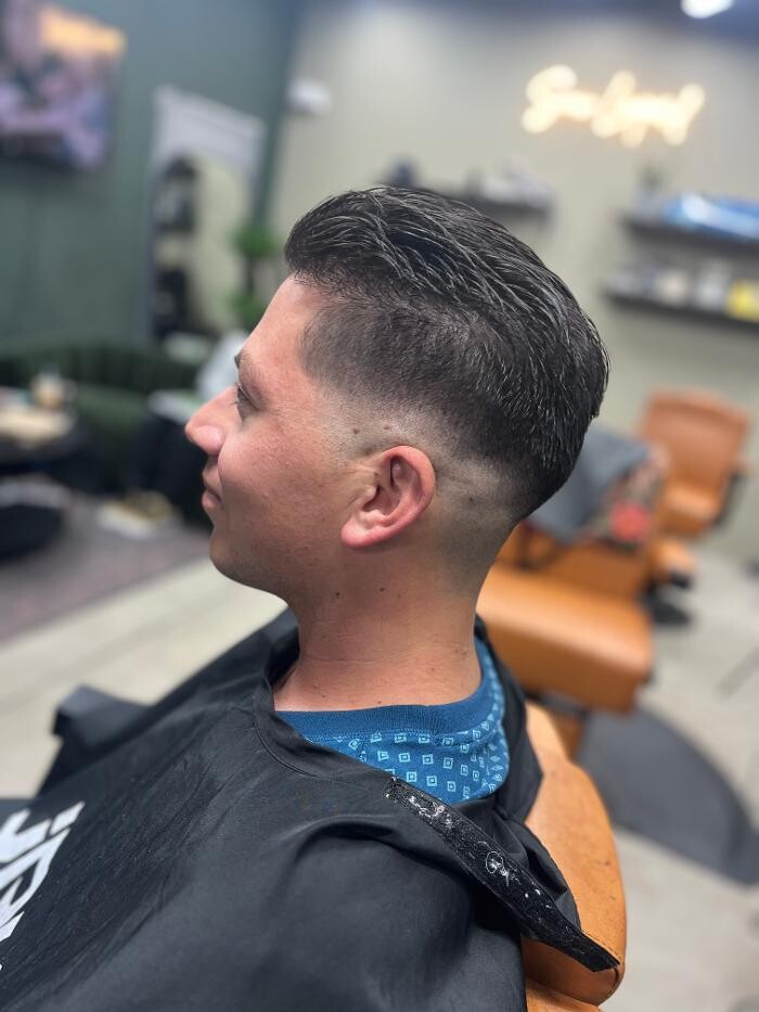 Images Snow Leopard Barbershop - Denver