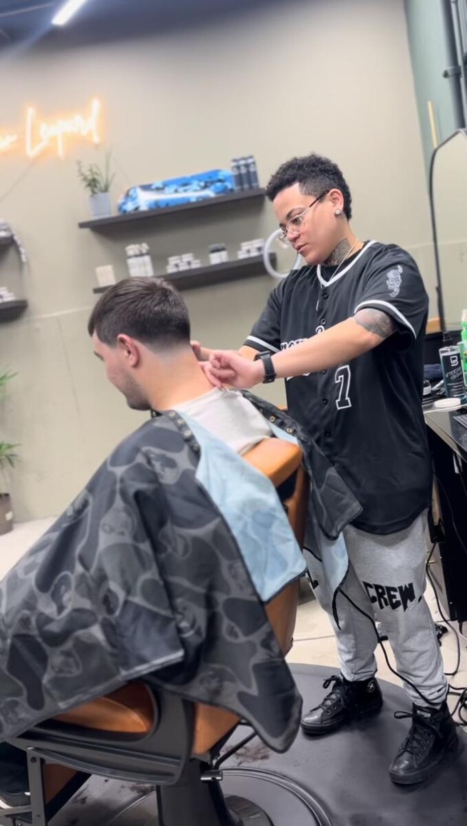 Images Snow Leopard Barbershop - Denver