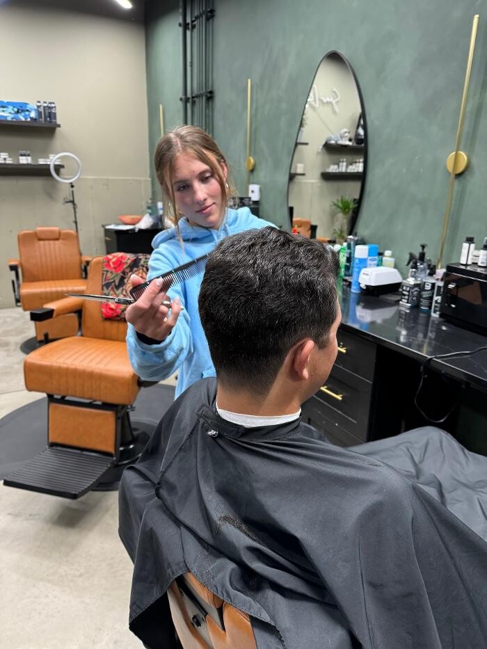 Images Snow Leopard Barbershop - Denver