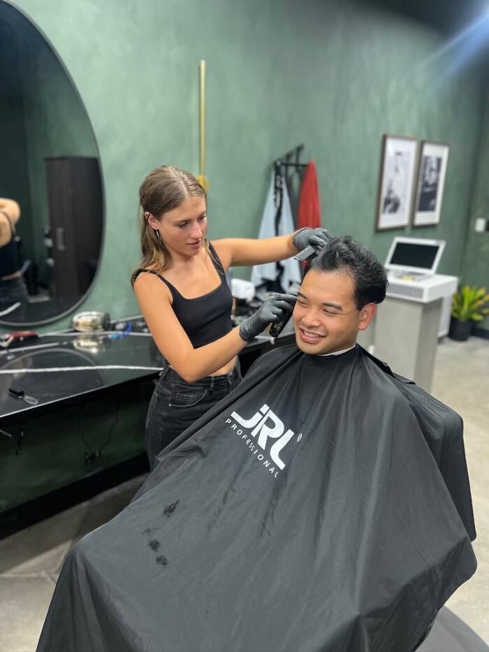 Images Snow Leopard Barbershop - Denver