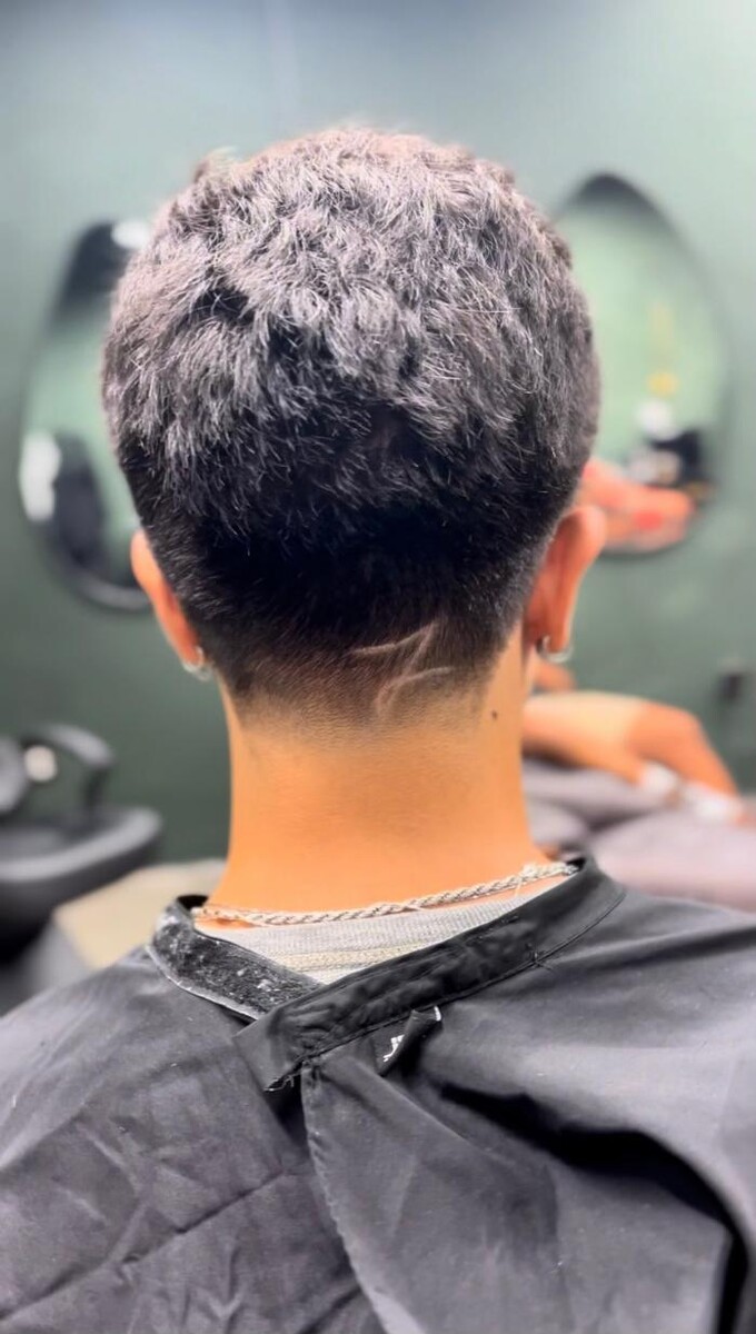 Images Snow Leopard Barbershop - Denver