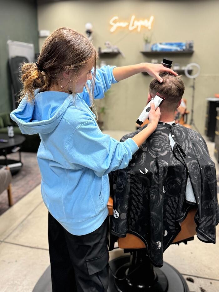 Images Snow Leopard Barbershop - Denver