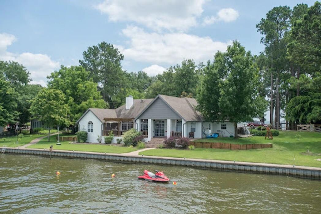 Images Cedar Creek Lake Getaways