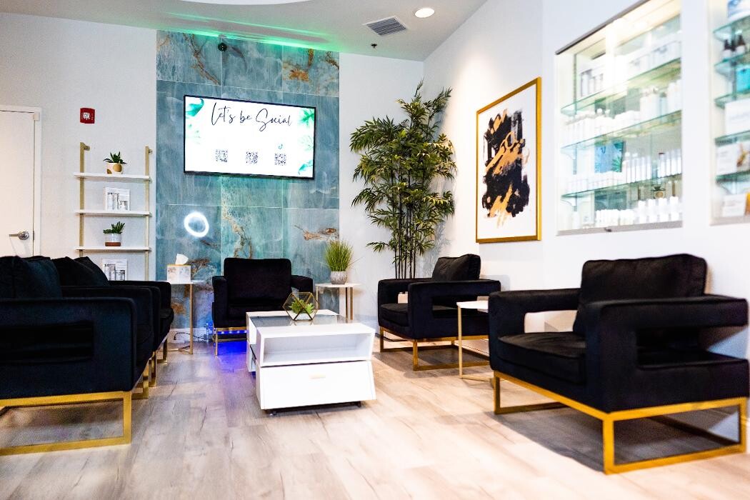 Images LivingYoung Center for Health & Anti-Aging
