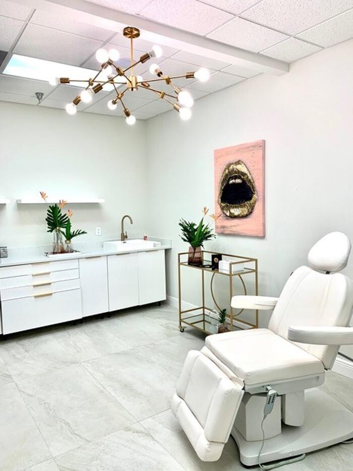 Images LivingYoung Center for Health & Anti-Aging