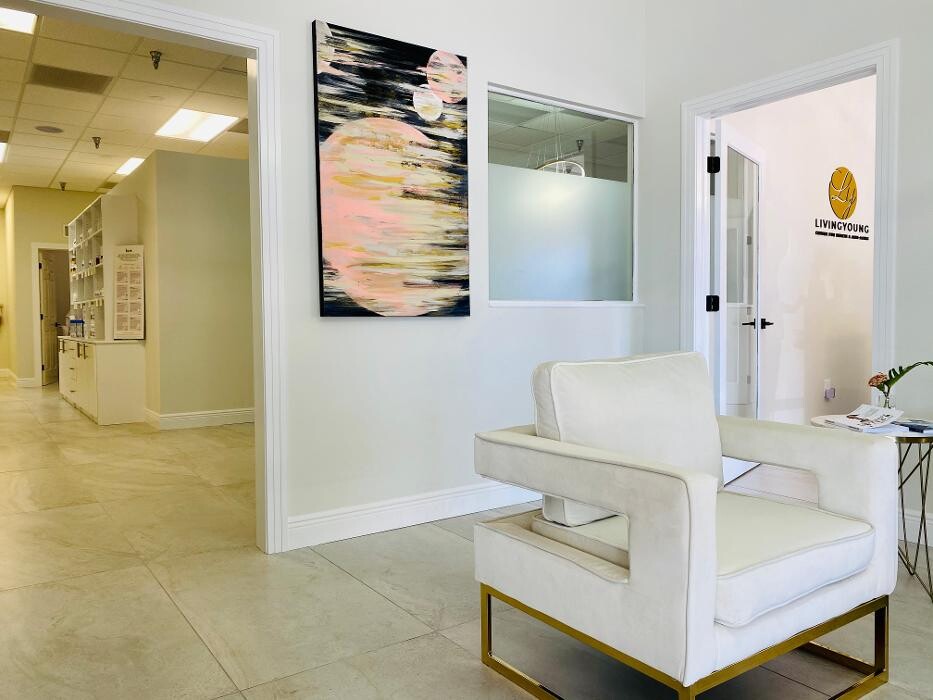 Images LivingYoung Center for Health & Anti-Aging