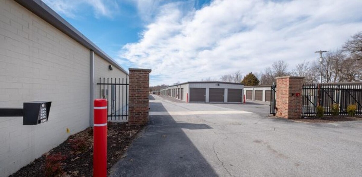 Images ClearHome Self Storage