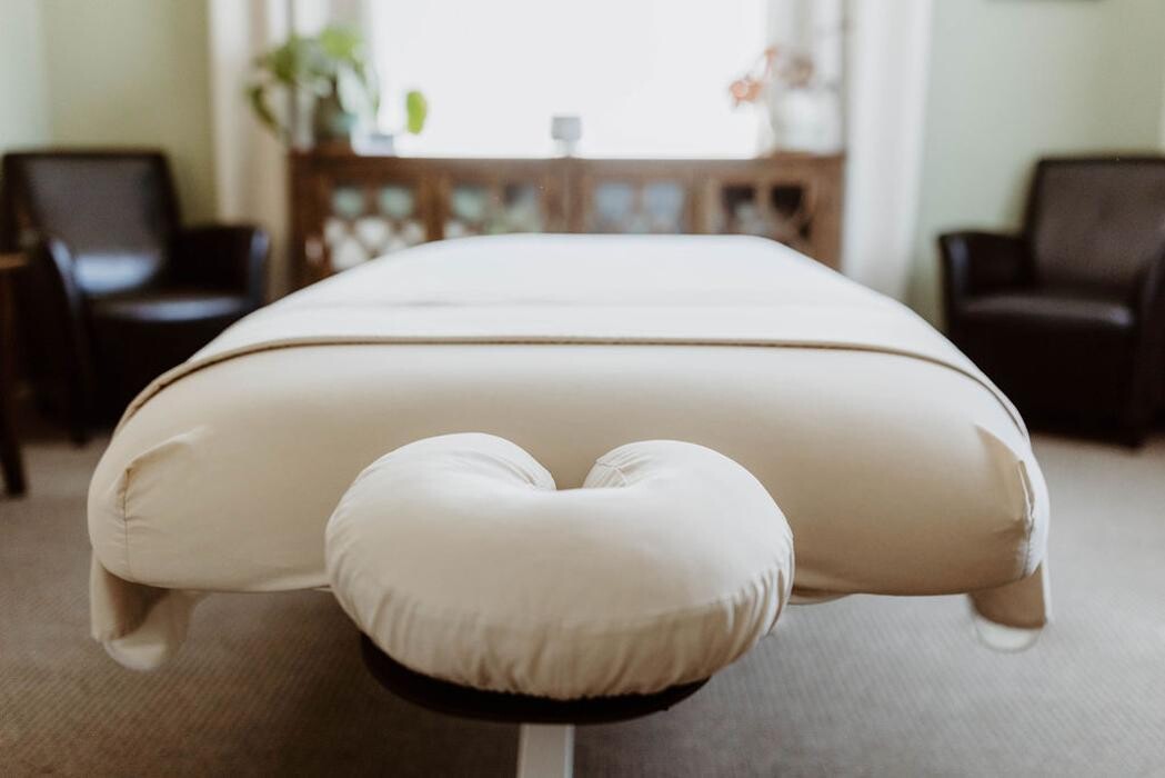 Images Soma - Massage & Wellness