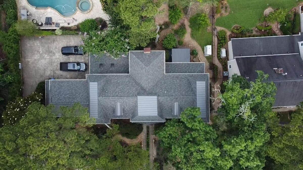 Images Luxe Roof Co.