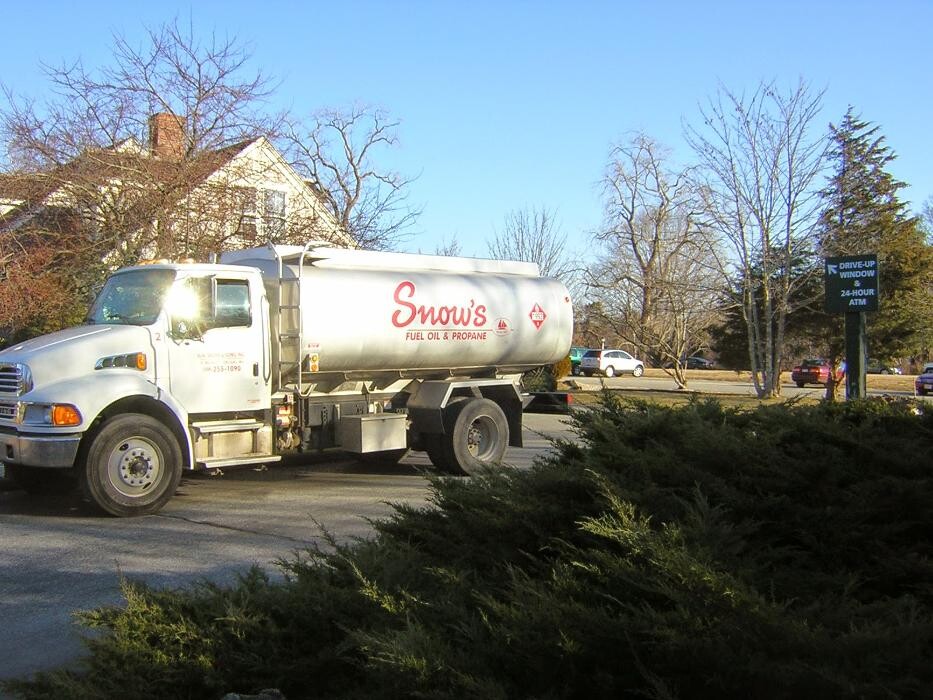 Images Snow's Fuel Company