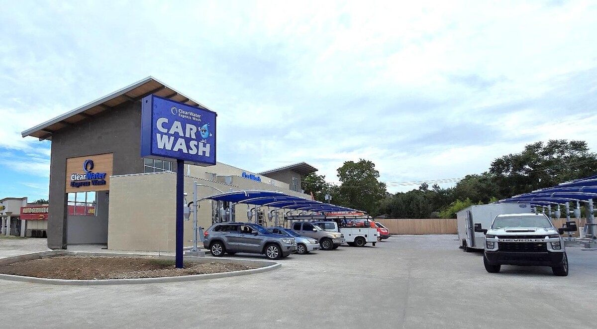 Images ClearWater Express Wash