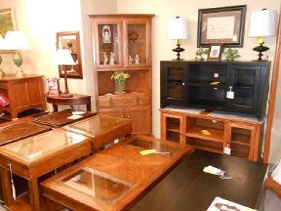 Images Hammond's Furniture Store