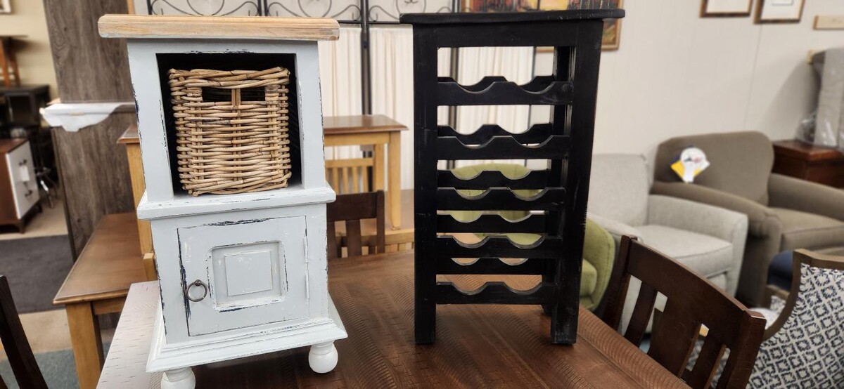 Images Hammond's Furniture Store