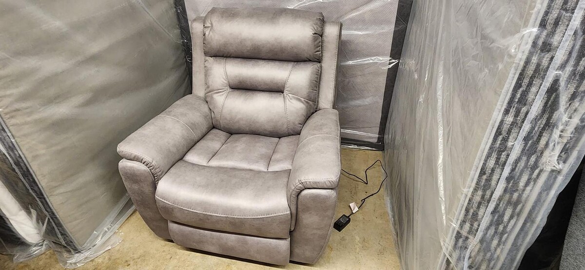 Images Hammond's Furniture Store