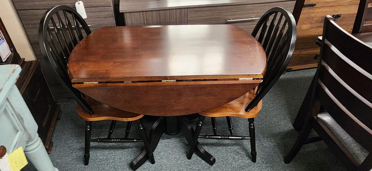 Images Hammond's Furniture Store