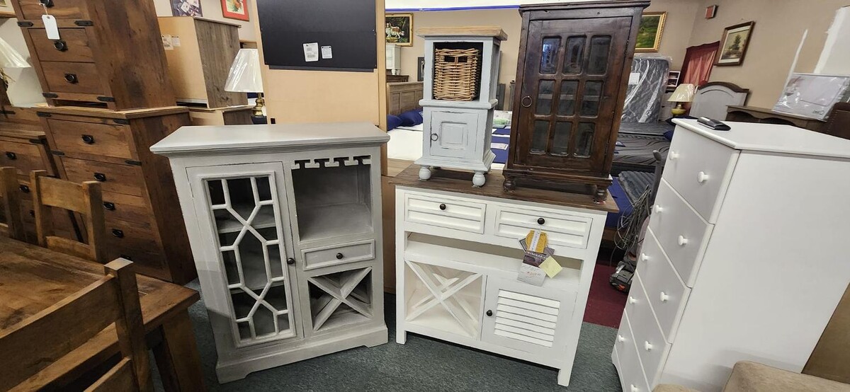 Images Hammond's Furniture Store