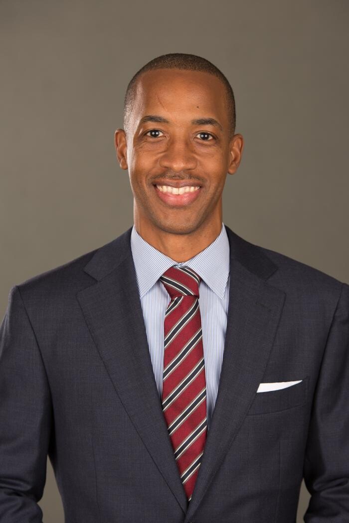Images Damain Brown: Allstate Insurance