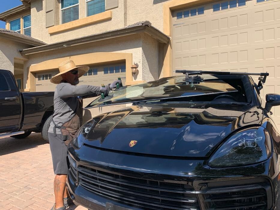 Images 11 Bravo Mobile Auto Glass