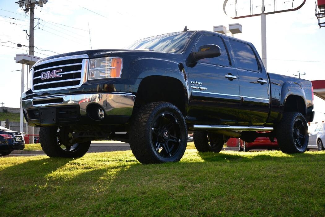 Images Coast to Coast Motors 240