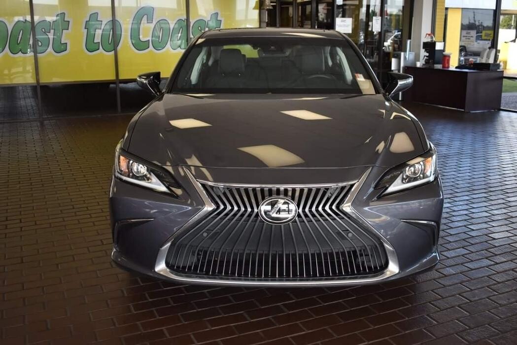 Images Coast to Coast Motors Airline