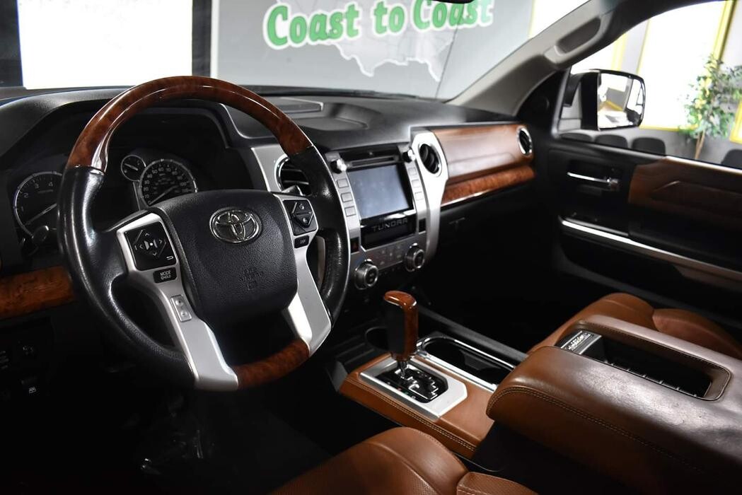 Images Coast to Coast Motors Airline