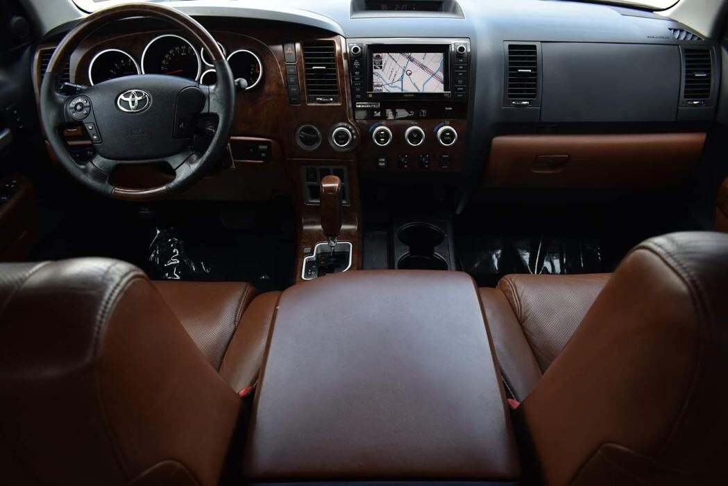 Images Coast to Coast Motors Airline