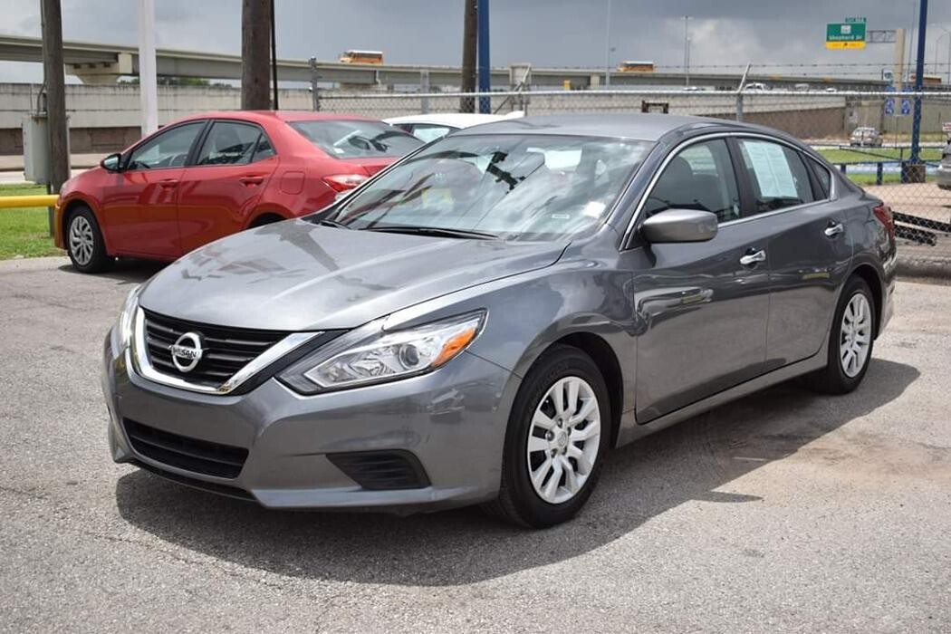 Images Coast to Coast Motors Airline